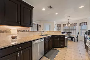 529 McKittrick Ct, Godley, TX 76044 - Photo 6