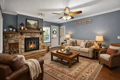 1050 Stadium Drive, Joshua, TX 76058 - Photo 4