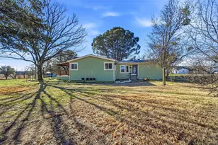 1050 Stadium Dr, Joshua, TX 76058 - Photo 34