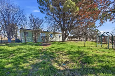 1050 Stadium Drive, Joshua, TX 76058 - Photo 34