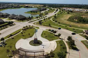 10704 Klondike Ln, Aubrey, TX 76227 - Photo 28