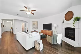 10704 Klondike Ln, Aubrey, TX 76227 - Photo 8