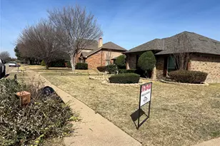 2702 Grasmere St, Garland, TX 75040 - Photo 8