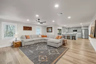 307 Fox Hill Dr, Waco, TX 76705 - Photo 2