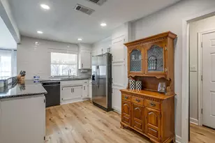 306 Valley Trail Dr, Weatherford, TX 76087 - Photo 12