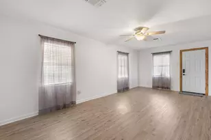 201 W Belknap St, Seymour, TX 76380 - Photo 4