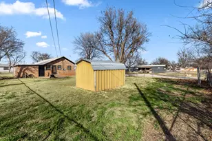 201 W Belknap St, Seymour, TX 76380 - Photo 30