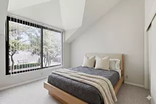 5990 Lindenshire Ln, Dallas, TX 75230 - Photo 10