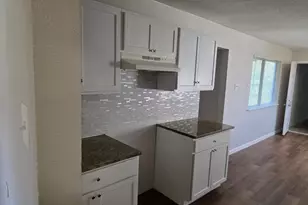 2417 Coulee St, Irving, TX 75062 - Photo 2