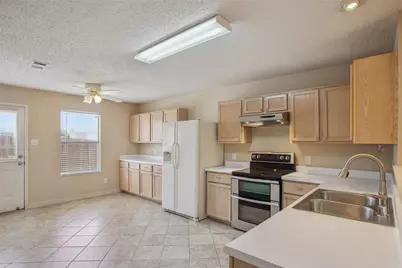 5617 Wiltshire Drive, Fort Worth, TX 76135 - Photo 14