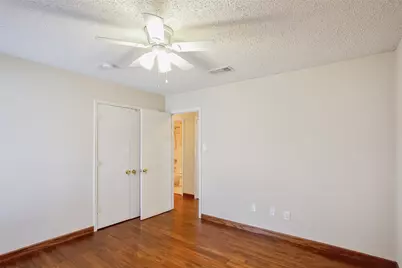 5617 Wiltshire Drive, Fort Worth, TX 76135 - Photo 20