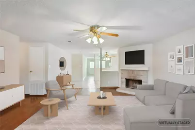 5617 Wiltshire Drive, Fort Worth, TX 76135 - Photo 4