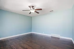 117 Oakwood Dr, Keene, TX 76059 - Photo 6