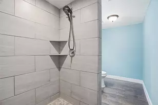 117 Oakwood Dr, Keene, TX 76059 - Photo 22