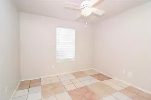 5706 Guildwood Dr, Arlington, TX 76017 - Photo 12