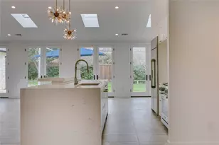 2045 Marydale Dr, Dallas, TX 75208 - Photo 20