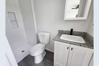 217 W Heard Street, Cleburne, TX 76033 - Photo 16