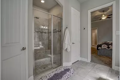 627 Bridgewater Street, Euless, TX 76039 - Photo 18