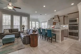 627 Bridgewater St, Euless, TX 76039 - Photo 8