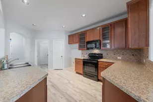 5541 Grenada Dr, Fort Worth, TX 76119 - Photo 16