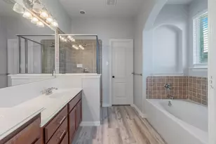 5541 Grenada Dr, Fort Worth, TX 76119 - Photo 24