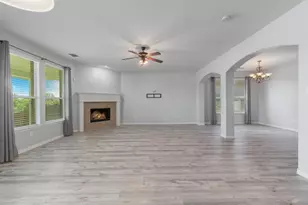 5541 Grenada Dr, Fort Worth, TX 76119 - Photo 12