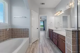 5541 Grenada Dr, Fort Worth, TX 76119 - Photo 26