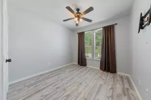 5541 Grenada Dr, Fort Worth, TX 76119 - Photo 30