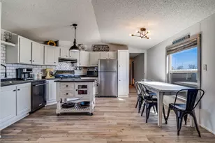 212 Farmhouse Rd, Springtown, TX 76082 - Photo 4