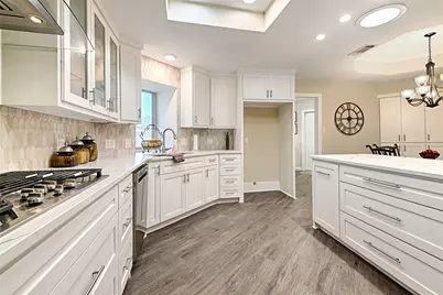 4017 Bobbin Lane, Addison, TX 75001 - Photo 6