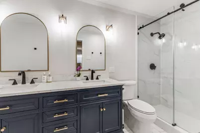 10819 Wallbrook Drive, Dallas, TX 75238 - Photo 12