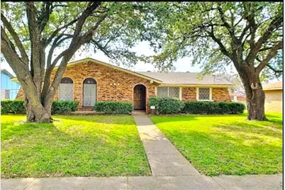 2752 Meadow Isle Lane, Dallas, TX 75237 - Photo 1