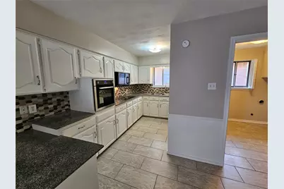 1016 Indian Creek Trail, Dallas, TX 75241 - Photo 8