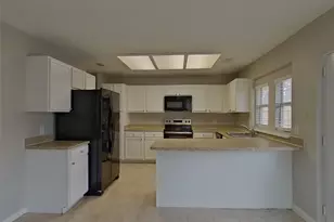 2674 Steppington St, Grand Prairie, TX 75052 - Photo 6