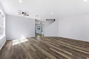 137 Heritage Dr, Crowley, TX 76036 - Photo 36