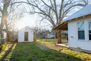 705 S Jackson St, McGregor, TX 76657 - Photo 6