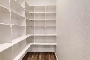 2405 Vineyard Dr, Granbury, TX 76048 - Photo 14