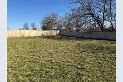 3304E Hidalgo, Waxahachie, TX 75167 - Photo 6