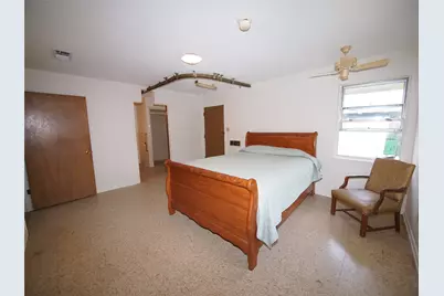 1441 Brazos Street, Graham, TX 76450 - Photo 18