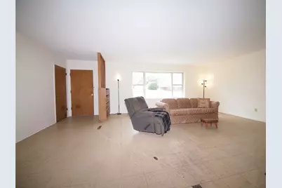 1441 Brazos Street, Graham, TX 76450 - Photo 2