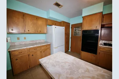 1441 Brazos Street, Graham, TX 76450 - Photo 8