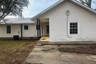 719 North Ave, Whitesboro, TX 76273 - Photo 8