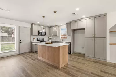 1510 Finley Road, Irving, TX 75062 - Photo 6