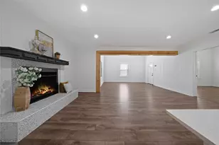 1011 S Armstrong Ave, Denison, TX 75020 - Photo 4