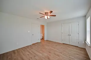 4506 Alamosa St, Fort Worth, TX 76119 - Photo 10