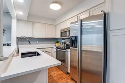 4411 Gilbert Avenue #10, Dallas, TX 75219 - Photo 4