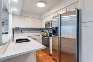 4411 Gilbert Ave, Dallas, TX 75219 - Photo 4