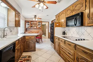 2521 Bengal Ln, Plano, TX 75023 - Photo 6