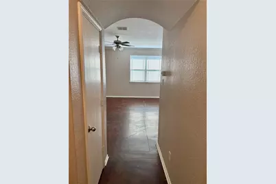 2314 Aldergate Drive, Arlington, TX 76012 - Photo 4