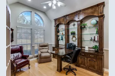 405 Shenandoah Drive, Burleson, TX 76028 - Photo 14